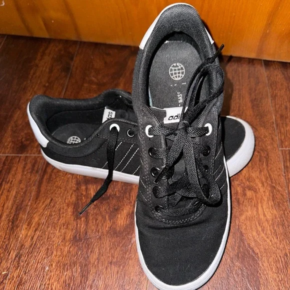 Youth Adidas Vulcraid3r Skateboarding Shoes size 6 - Picture 8 of 8